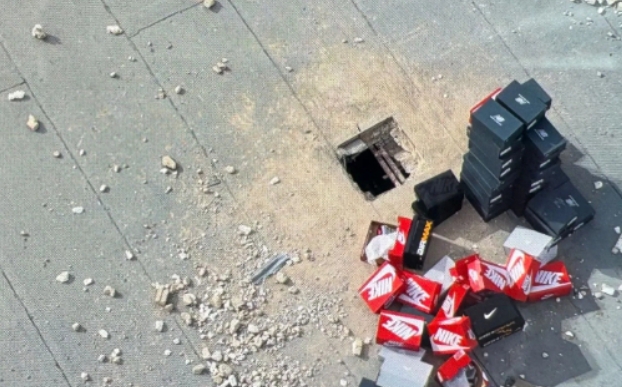 Burglars Cut Hole In Mall Roof To Steal Shoes