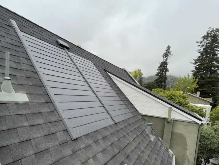 Bay Valley Contractors Solar Roof